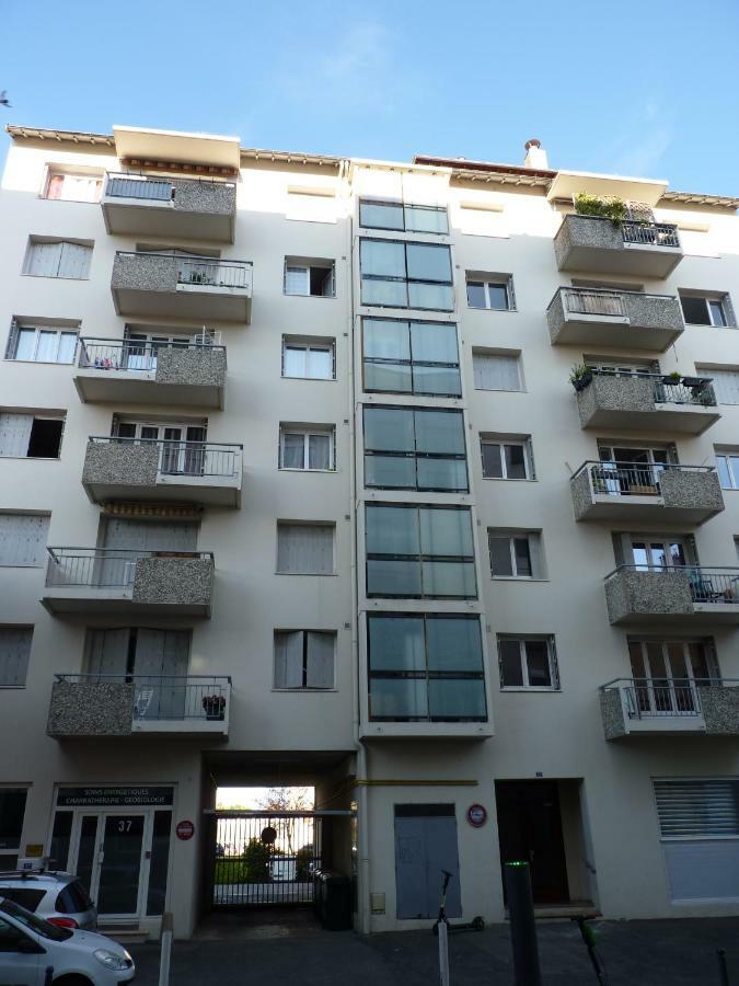 Charmant 3 Pieces 10 Min De Lyon Villeurbanne Exterior foto